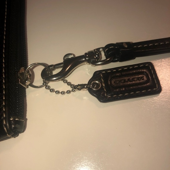 COACH Leather & Monogrammed Fabric Wristlet Approx 6.5” x 4.5” - Picture 2 of 7